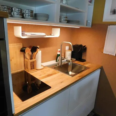 Vali's Paradise Apartament *